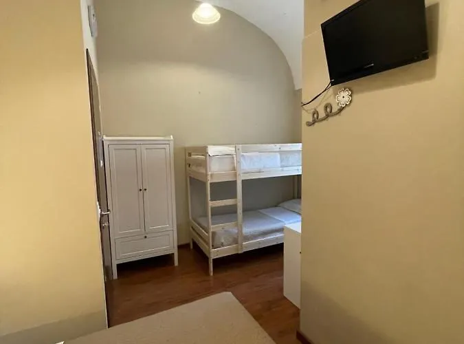 Oda ve Kahvaltı La Casetta 4*